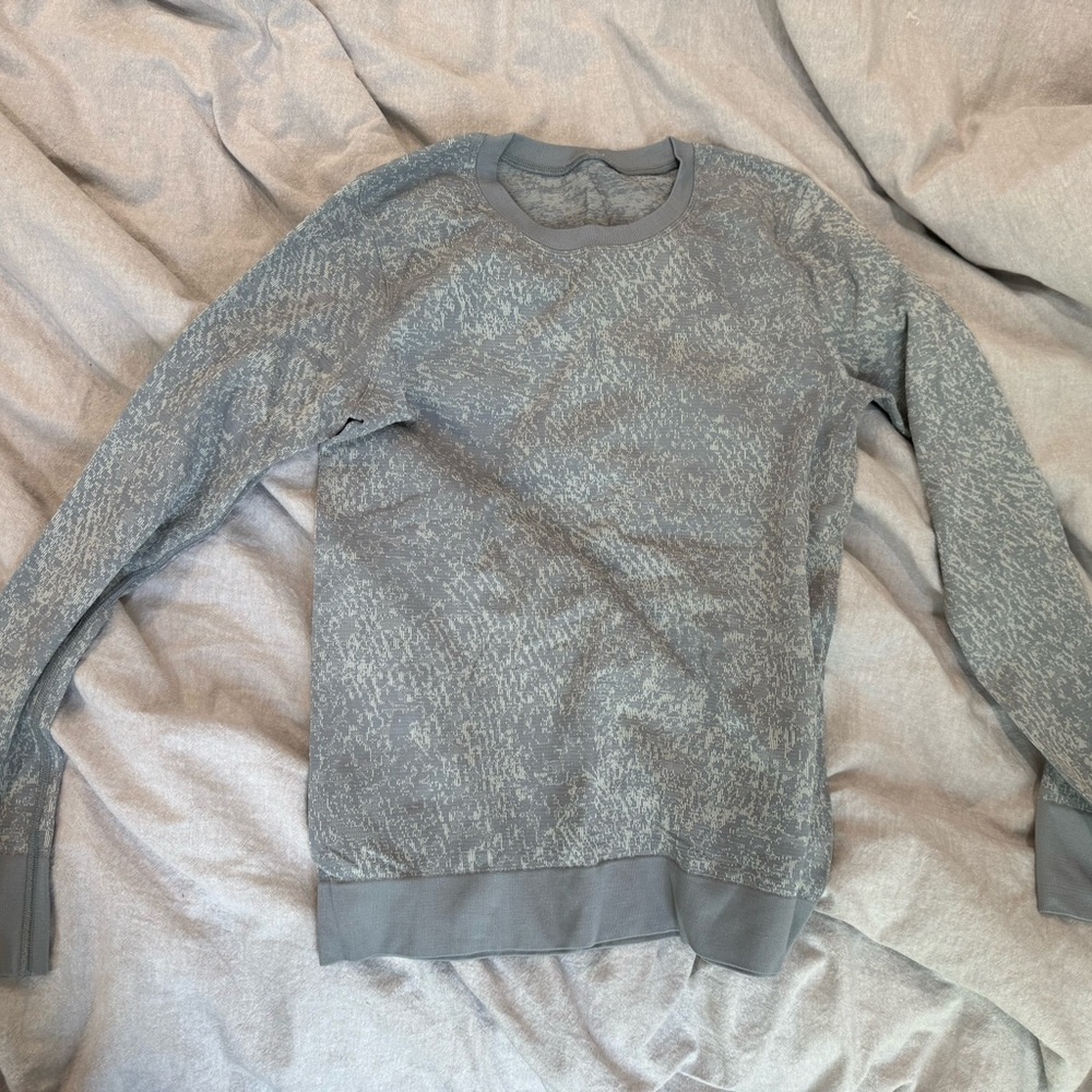 Lululemon Athletica Gray Long Sleeve Tee